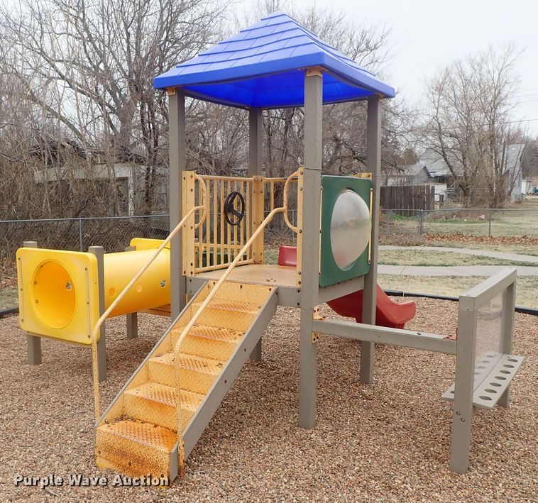 image for item GQ9998 Playground equipment