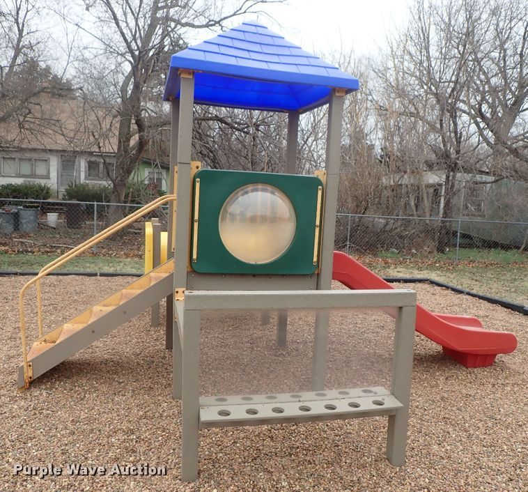 image for item GQ9998 Playground equipment