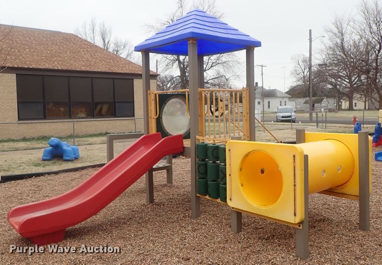 image for item GQ9998 Playground equipment