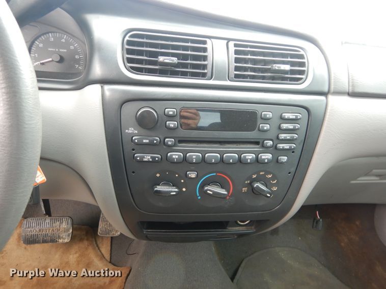 image for item GT9739 2001 Ford Taurus