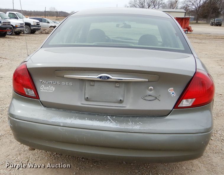 image for item GT9744 2003 Ford Taurus