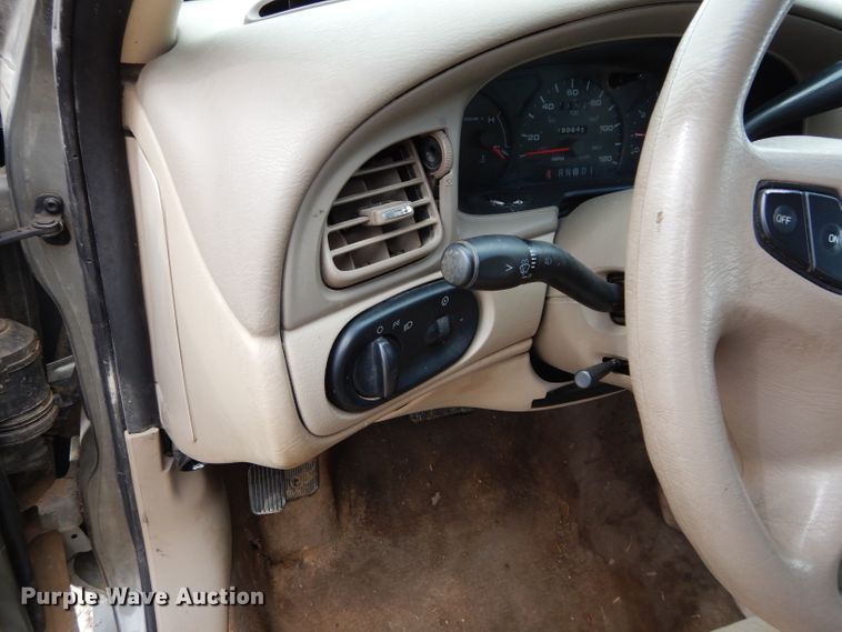 image for item GT9744 2003 Ford Taurus