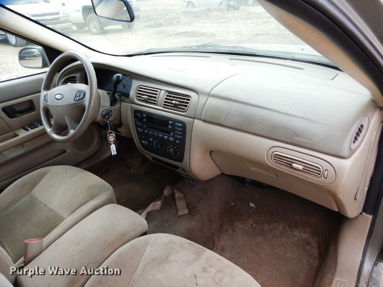 image for item GT9744 2003 Ford Taurus