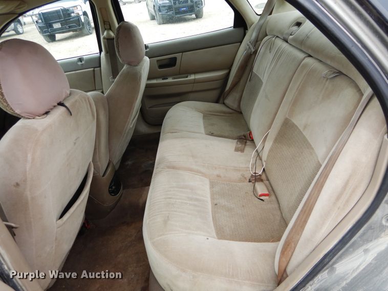 image for item GT9744 2003 Ford Taurus