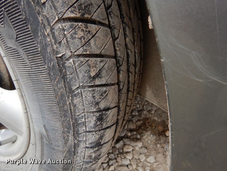 image for item GT9744 2003 Ford Taurus