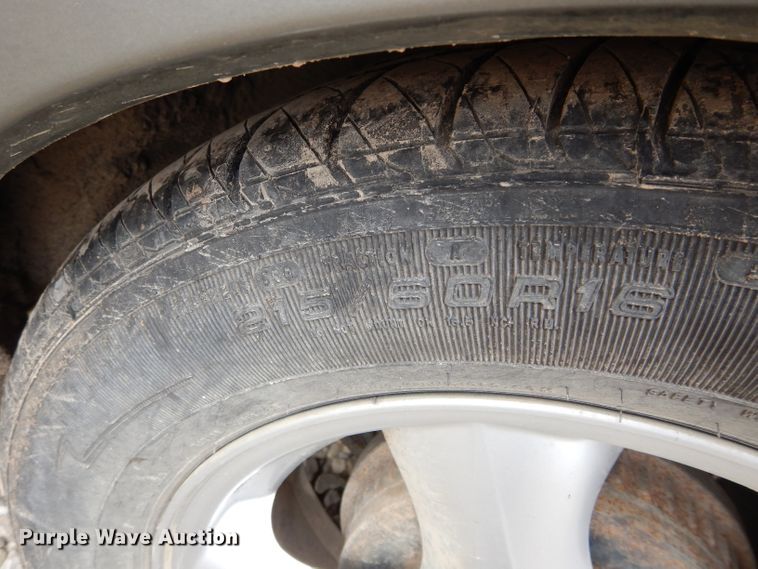 image for item GT9744 2003 Ford Taurus