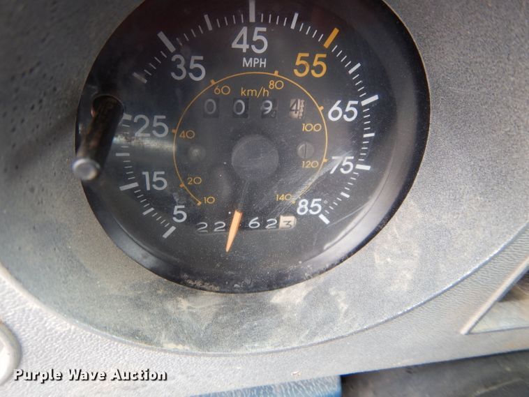 image for item GT9746 1985 Chevrolet S10 pickup truck