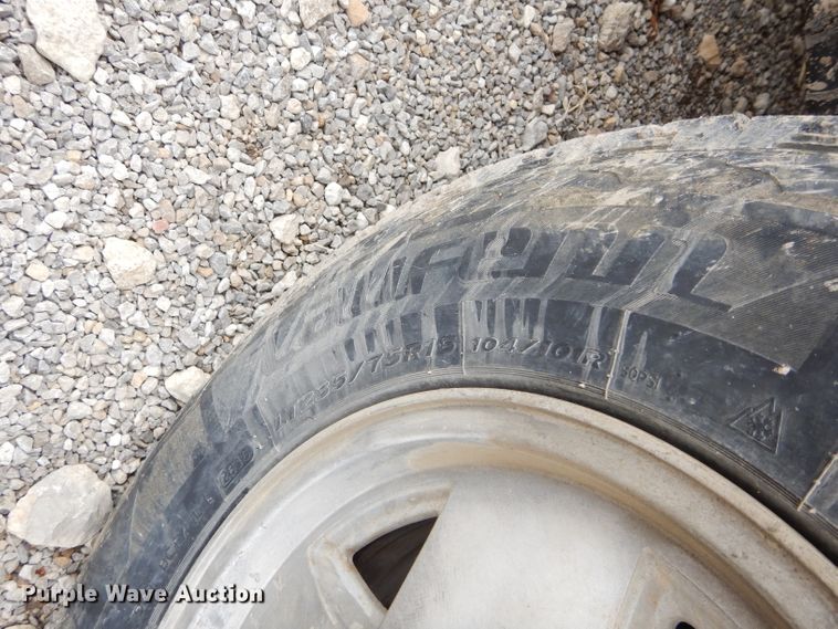 image for item GT9746 1985 Chevrolet S10 pickup truck