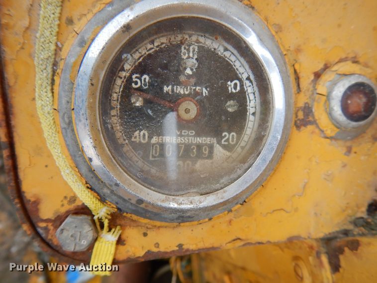 image for item GT9749 Massey Ferguson MF450 excavator