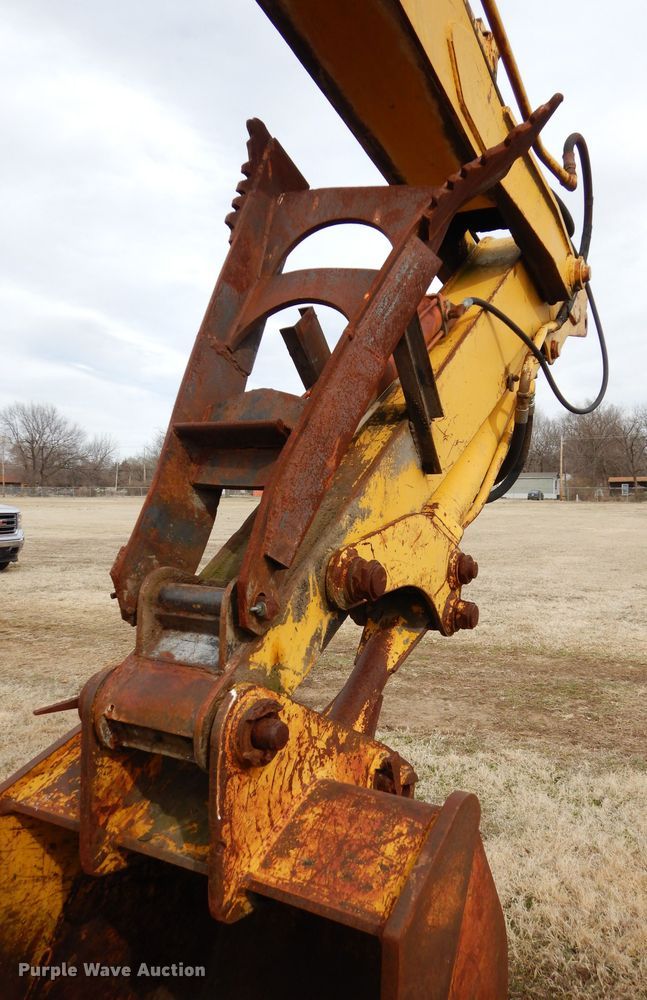 image for item GT9749 Massey Ferguson MF450 excavator