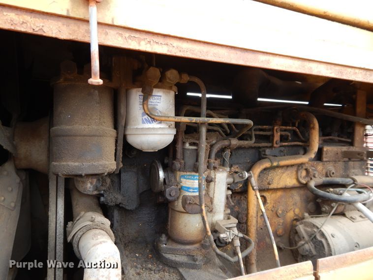 image for item GT9749 Massey Ferguson MF450 excavator