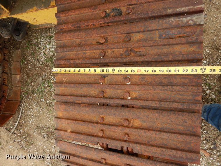 image for item GT9749 Massey Ferguson MF450 excavator