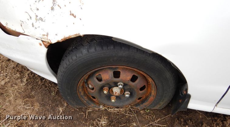 image for item GT9750 2000 Hyundai Elantra