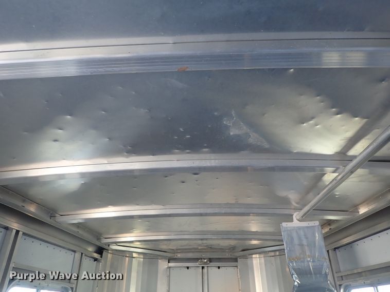 image for item DC3294 1999 Exiss Maximum SX horse trailer