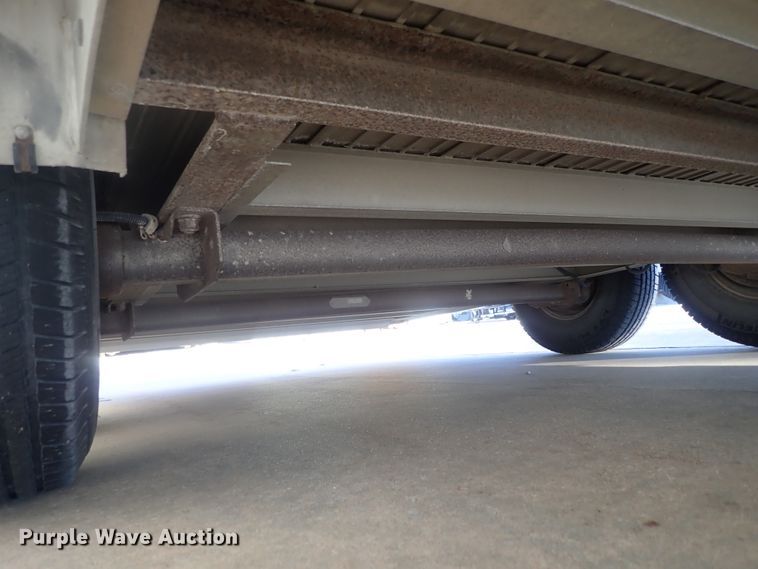 image for item DC3294 1999 Exiss Maximum SX horse trailer