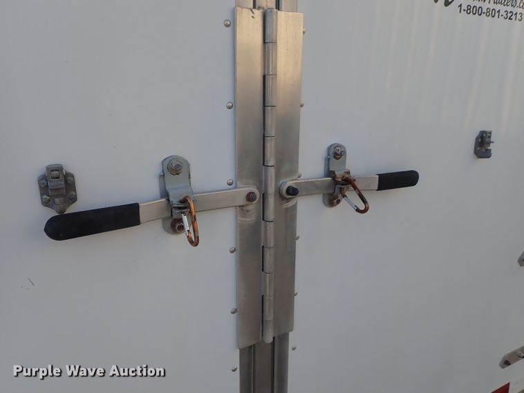 image for item DC3294 1999 Exiss Maximum SX horse trailer