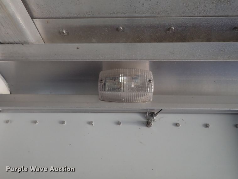 image for item DC3294 1999 Exiss Maximum SX horse trailer