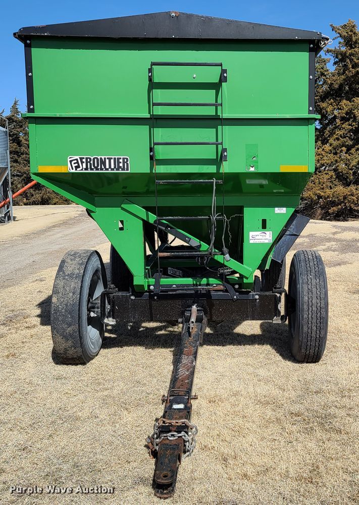 image for item DE2440 Frontier GW1103 gravity wagon