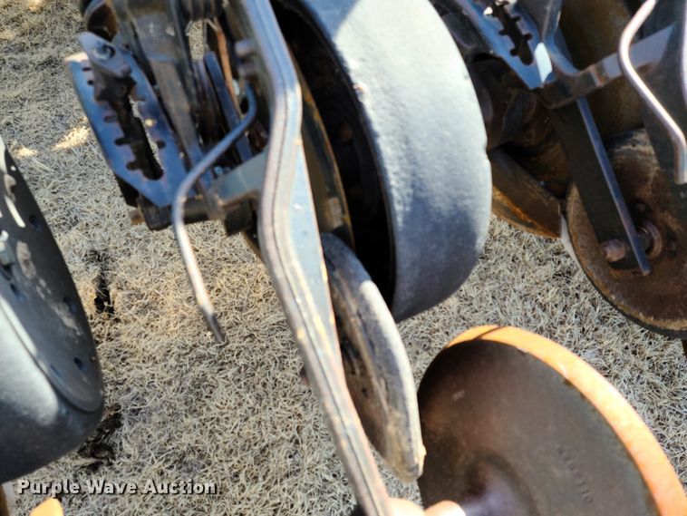 image for item DE2441 2002 John Deere 1860 air seeder