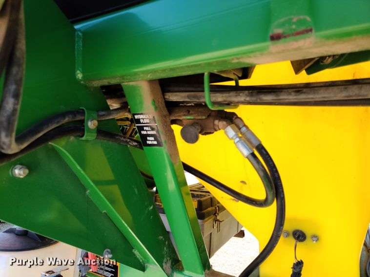 image for item DE2441 2002 John Deere 1860 air seeder