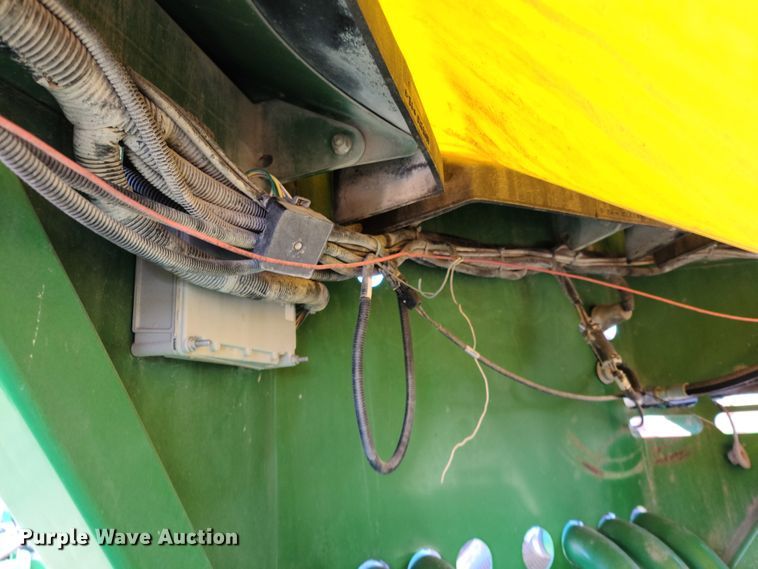 image for item DE2441 2002 John Deere 1860 air seeder