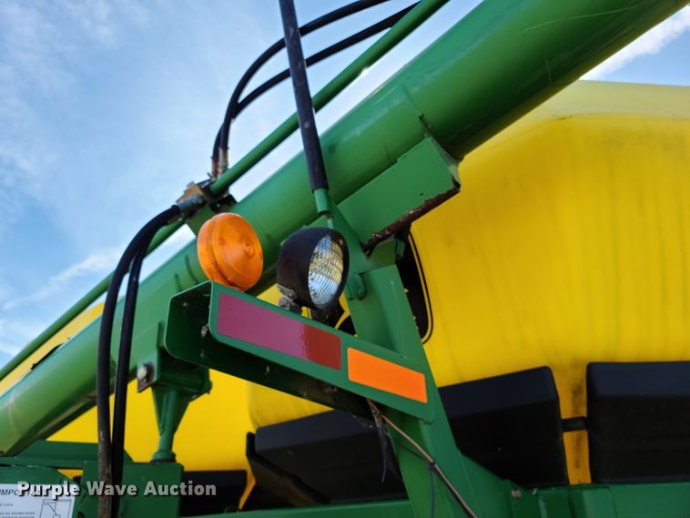 image for item DE2441 2002 John Deere 1860 air seeder