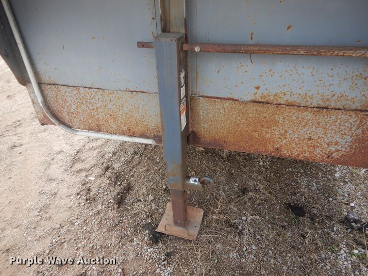 image for item DF3003 1974 livestock trailer