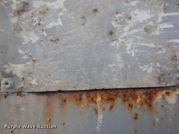 image for item DF3003 1974 livestock trailer