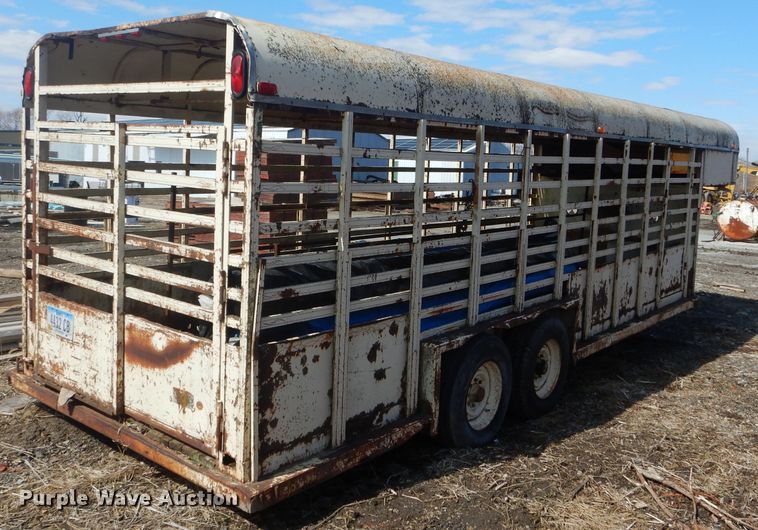 image for item DF3005 1978 Melodyline livestock trailer