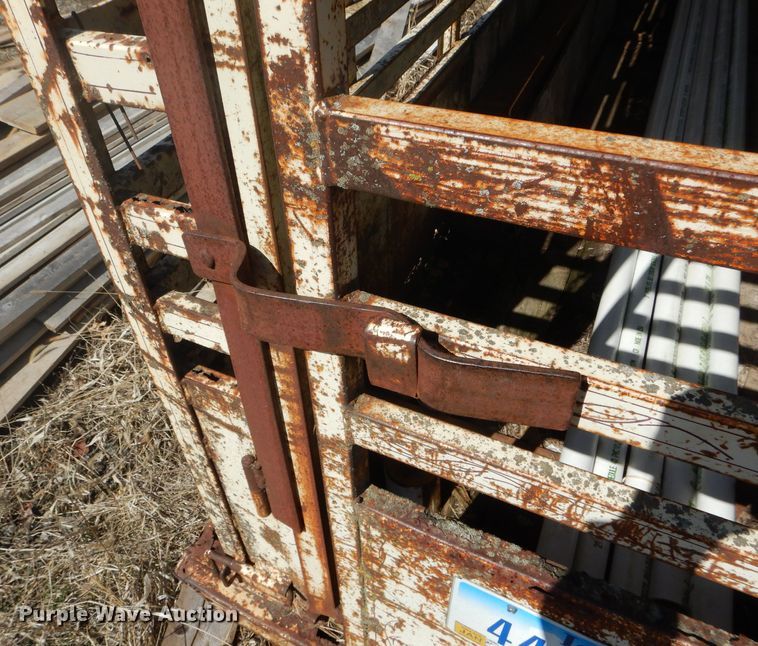 image for item DF3005 1978 Melodyline livestock trailer