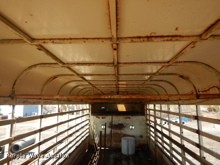 image for item DF3005 1978 Melodyline livestock trailer