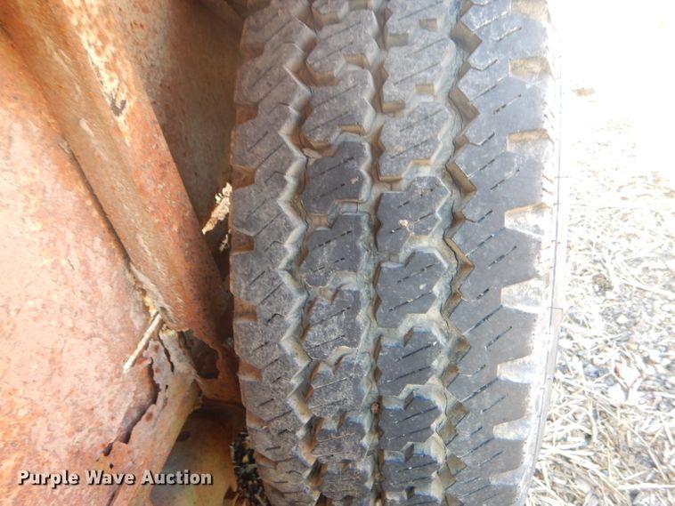 image for item DF3005 1978 Melodyline livestock trailer