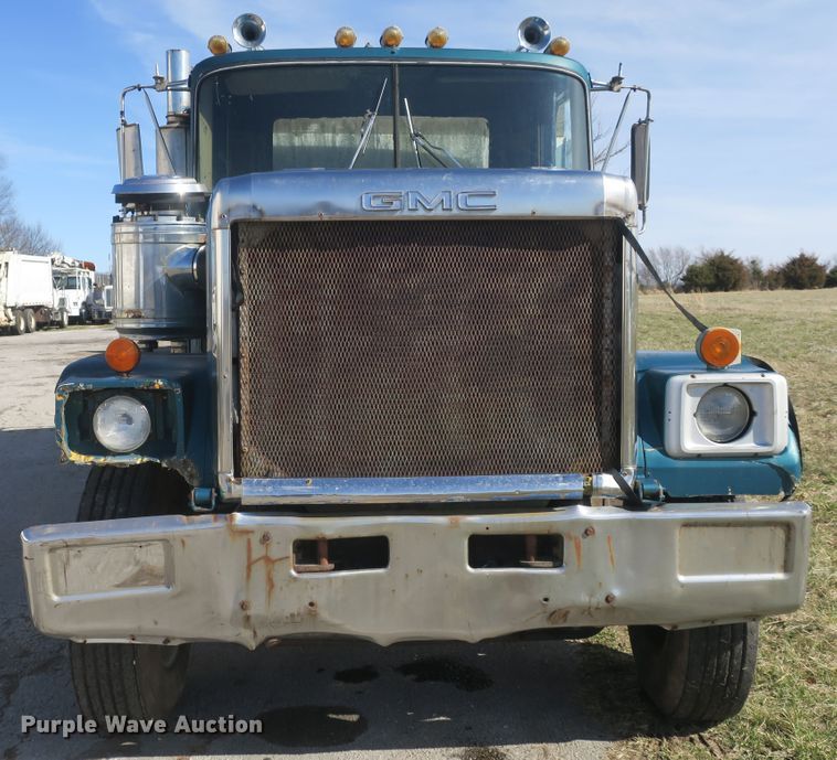 image for item DF5093 1980 GMC General applicator truck