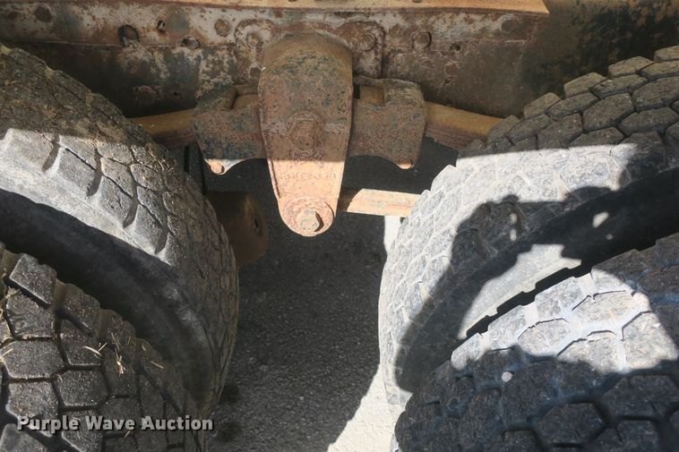 image for item DF5093 1980 GMC General applicator truck