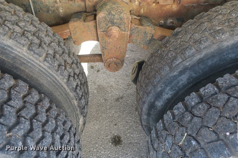 image for item DF5093 1980 GMC General applicator truck