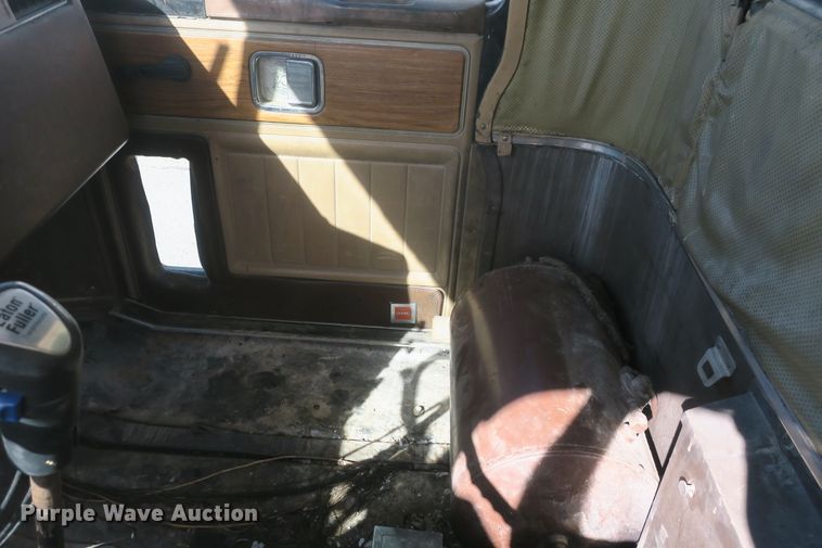 image for item DF5093 1980 GMC General applicator truck