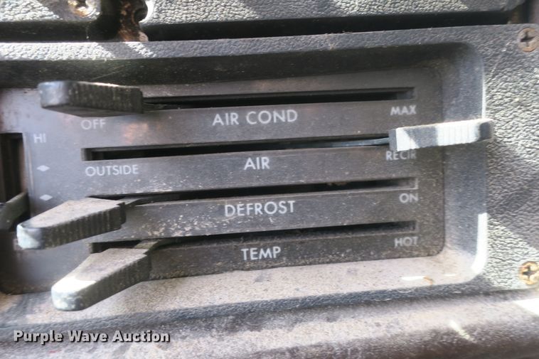 image for item DF5093 1980 GMC General applicator truck