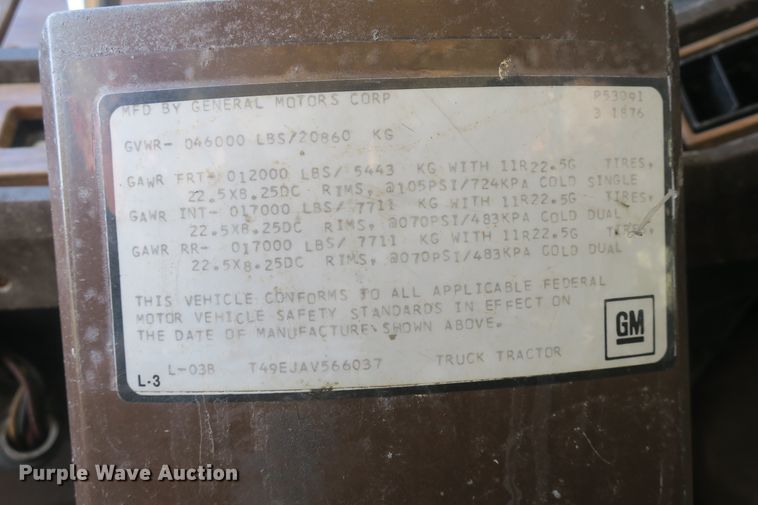 image for item DF5093 1980 GMC General applicator truck