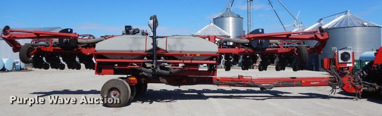 image for item DF6662 2014 Case IH 1245 split row planter