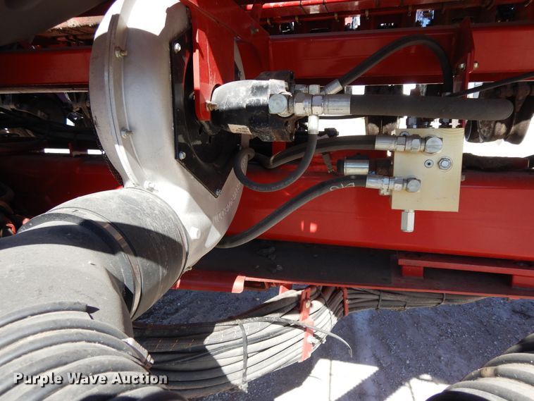 image for item DF6662 2014 Case IH 1245 split row planter