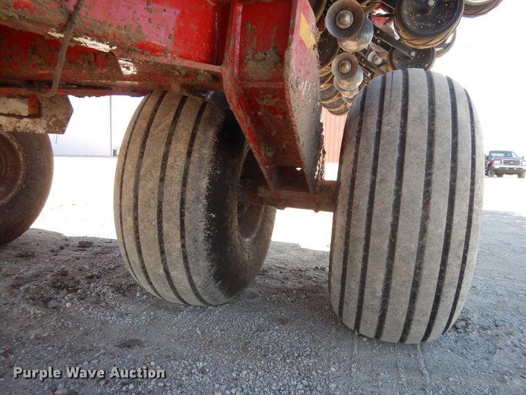 image for item DF6662 2014 Case IH 1245 split row planter