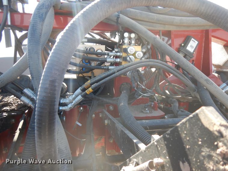 image for item DF6662 2014 Case IH 1245 split row planter