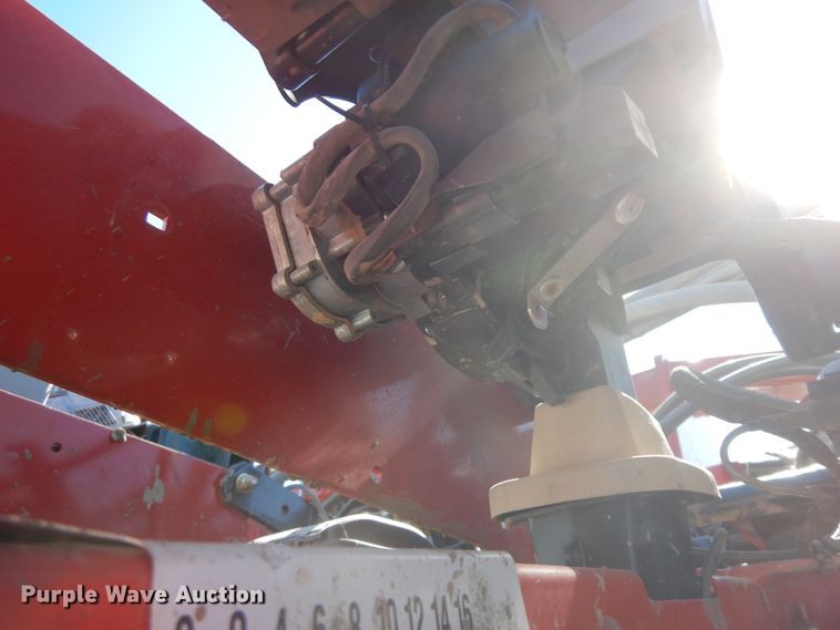 image for item DF6662 2014 Case IH 1245 split row planter