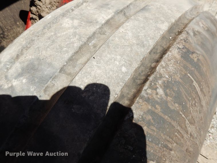 image for item DF6662 2014 Case IH 1245 split row planter