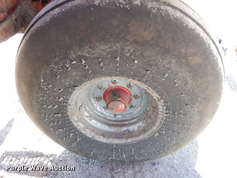 image for item DF6662 2014 Case IH 1245 split row planter