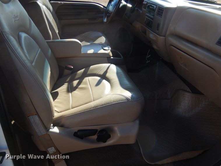 image for item DF7376 1999 Ford F450 Super Duty XLT Crew Cab flatbed truck