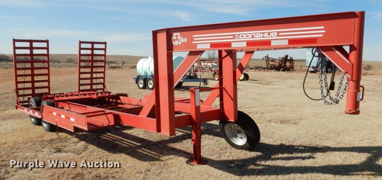 image for item DF7378 2012 Donahue EXG-180 windrower trailer