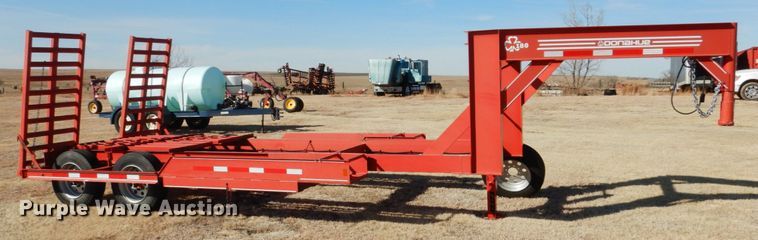 image for item DF7378 2012 Donahue EXG-180 windrower trailer