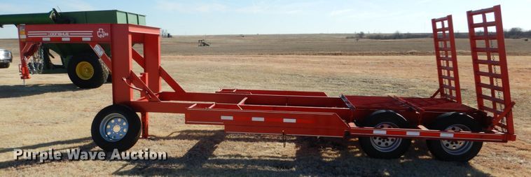 image for item DF7378 2012 Donahue EXG-180 windrower trailer
