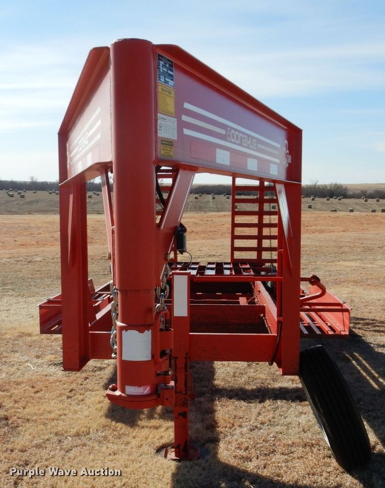 image for item DF7378 2012 Donahue EXG-180 windrower trailer